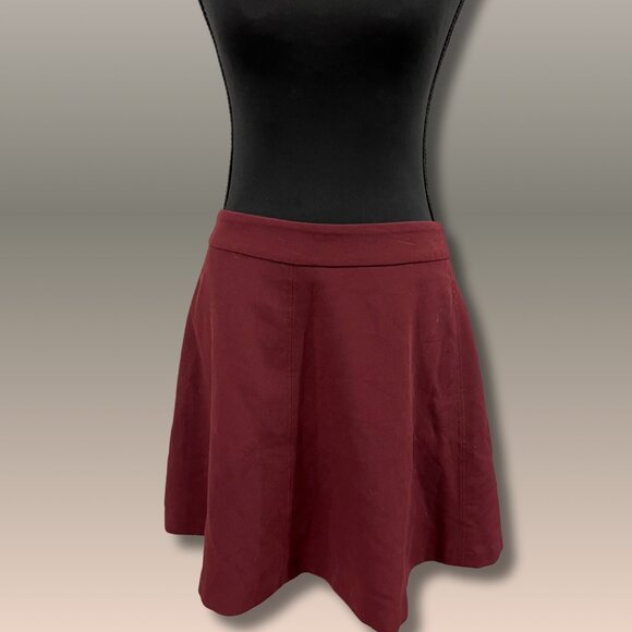 Loft Chic Skirt | US 2 | Gently Worn - Picture 2 of 4